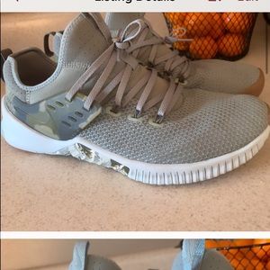 Size 11 Nike metcon frees